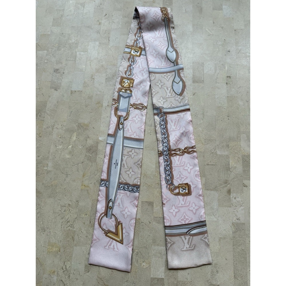 Louis Vuitton Bandeau Denigram Confidential 100% Silk Scarf Pink Auth - Picture 9 of 10